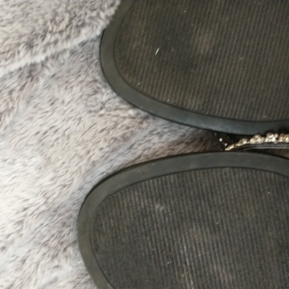 Guess  sandals black with silver bling lots of wear left size 8 medium - Picture 5 of 8